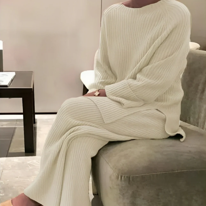 Damen Loungewear-Set in Oversize, warm und bequem für entspannte Tage.