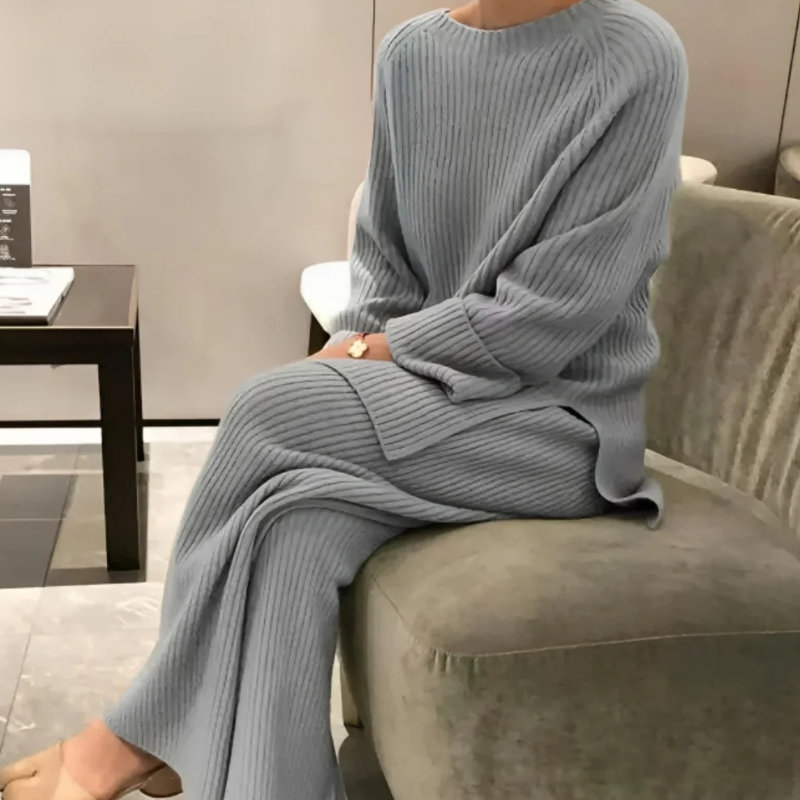 Damen Loungewear-Set in Oversize, warm und bequem für entspannte Tage.