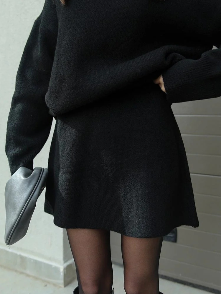 Warmes Strick-Set für Damen mit modernem und gemütlichem Stil