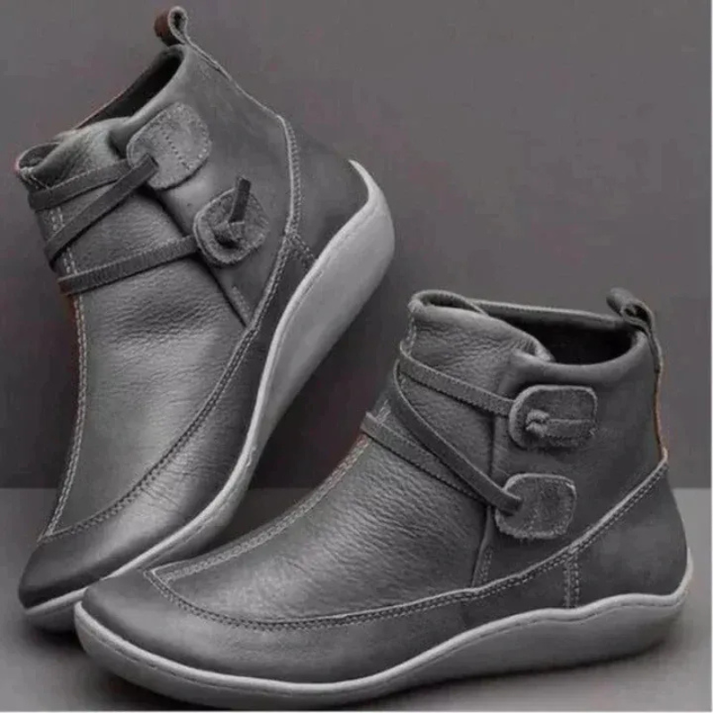 Wasserdichte Damenstiefeletten mit modernem Design, ideal für Alltag, Regenwetter und vielseitige Kombinationen.