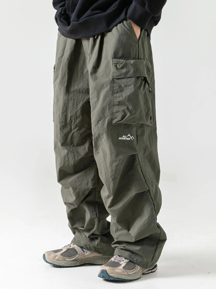 Herren-Wanderhosen mit wasserdichtem Design und praktischen Taschen für Outdoor-Aktivitäten