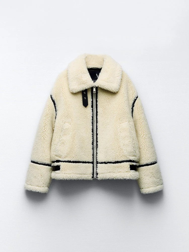 Weibliche Vintage-Softjacke, bequemer Sitz und vielseitig einsetzbar für Alltag und Freizeit