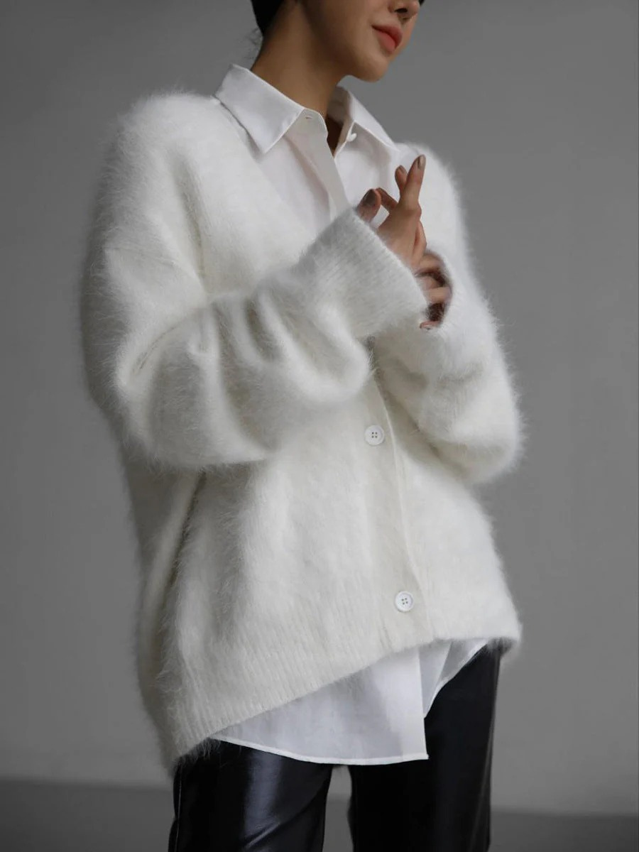 Weiche Strickjacke für Damen in warmem Design