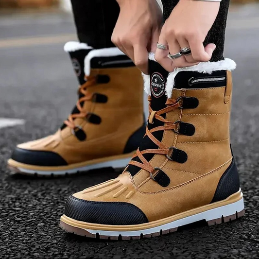 Wetterfeste warme Stiefel für Herren für Winter und Outdoor