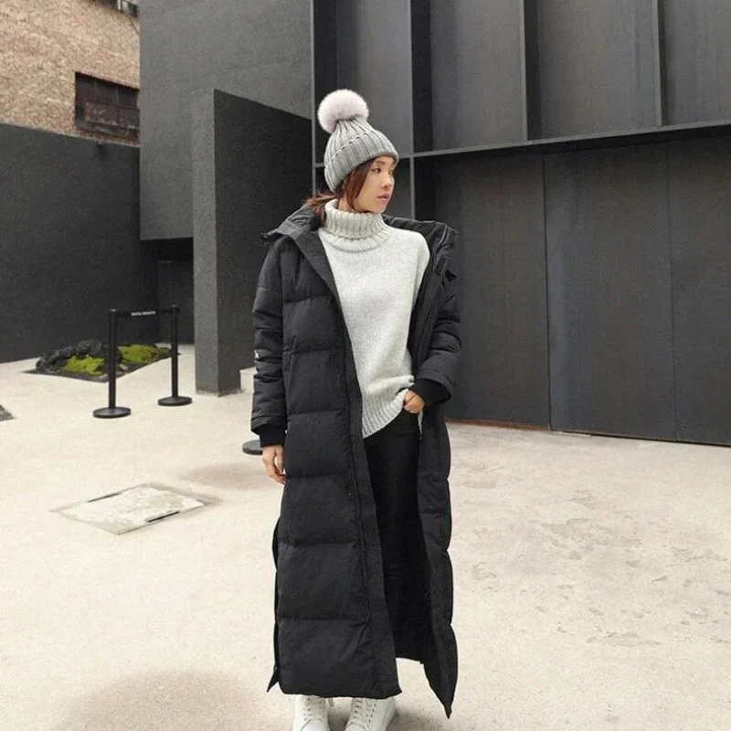 Wind- und wasserdichte Daunenjacke für Damen im modernen Design